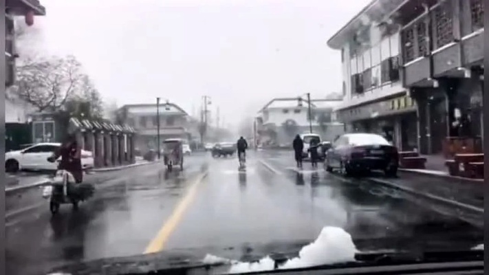 河南下雪最新情况今天（河南下雪了吗2020今天人降雪）