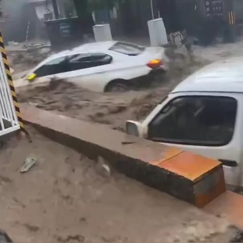 北京将迎最大暴雨（北京超大暴雨）